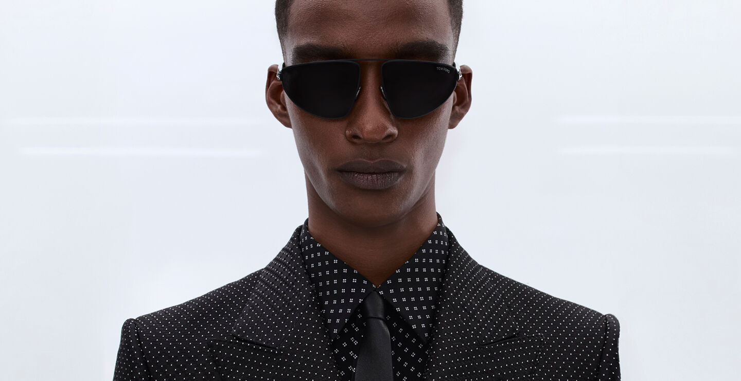 EYEWEAR